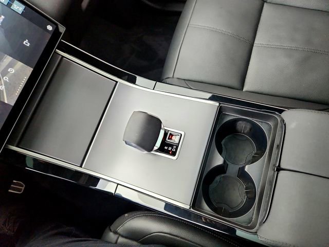 Certified 2025 Land Rover Range Rover Velar Dynamic SE image 22