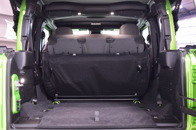 Used 2025 Jeep Wrangler Sport image 21