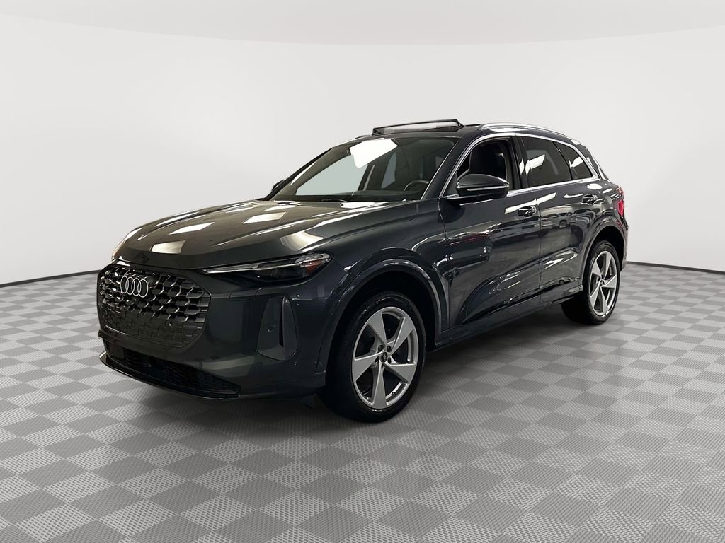 Used 2025 Audi Q5 Premium Plus w/ Premium Plus image 6