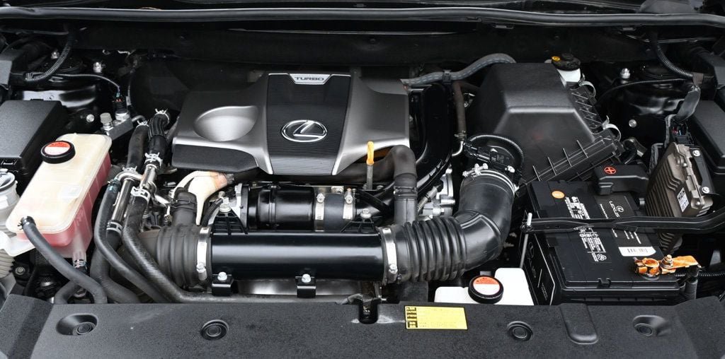 Used 2015 Lexus NX 200t F Sport w/ Navigation System Package AWD/4WD image 18