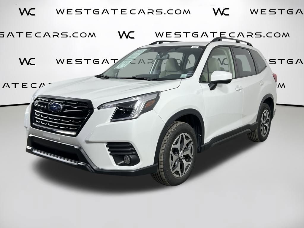 Used 2023 Subaru Forester Premium image 1