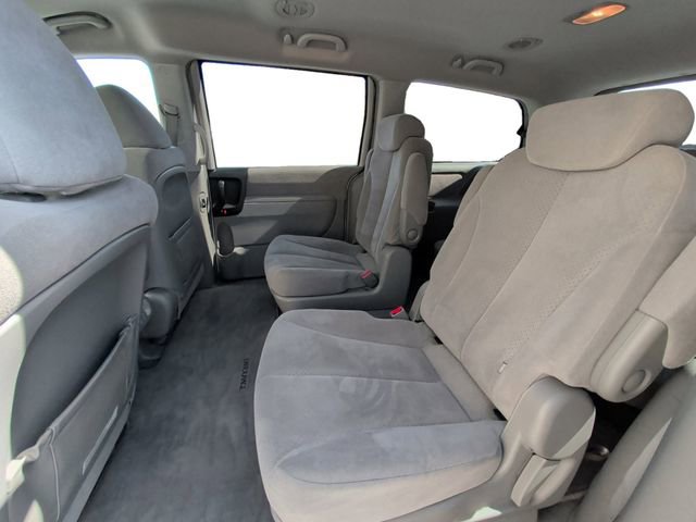 Used 2007 Hyundai Entourage GLS FWD image 13