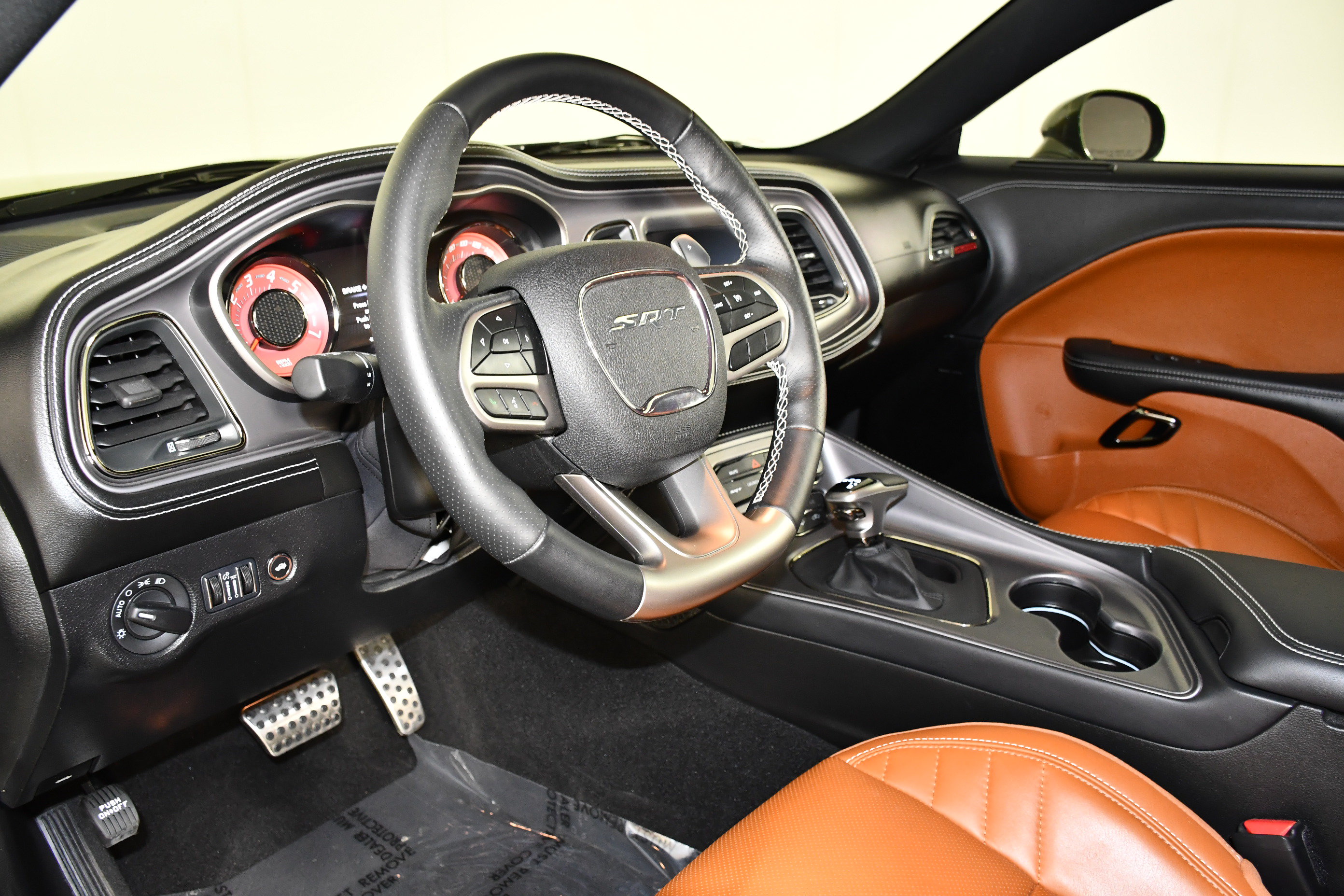 Used 2023 Dodge Challenger SRT Hellcat RWD image 39