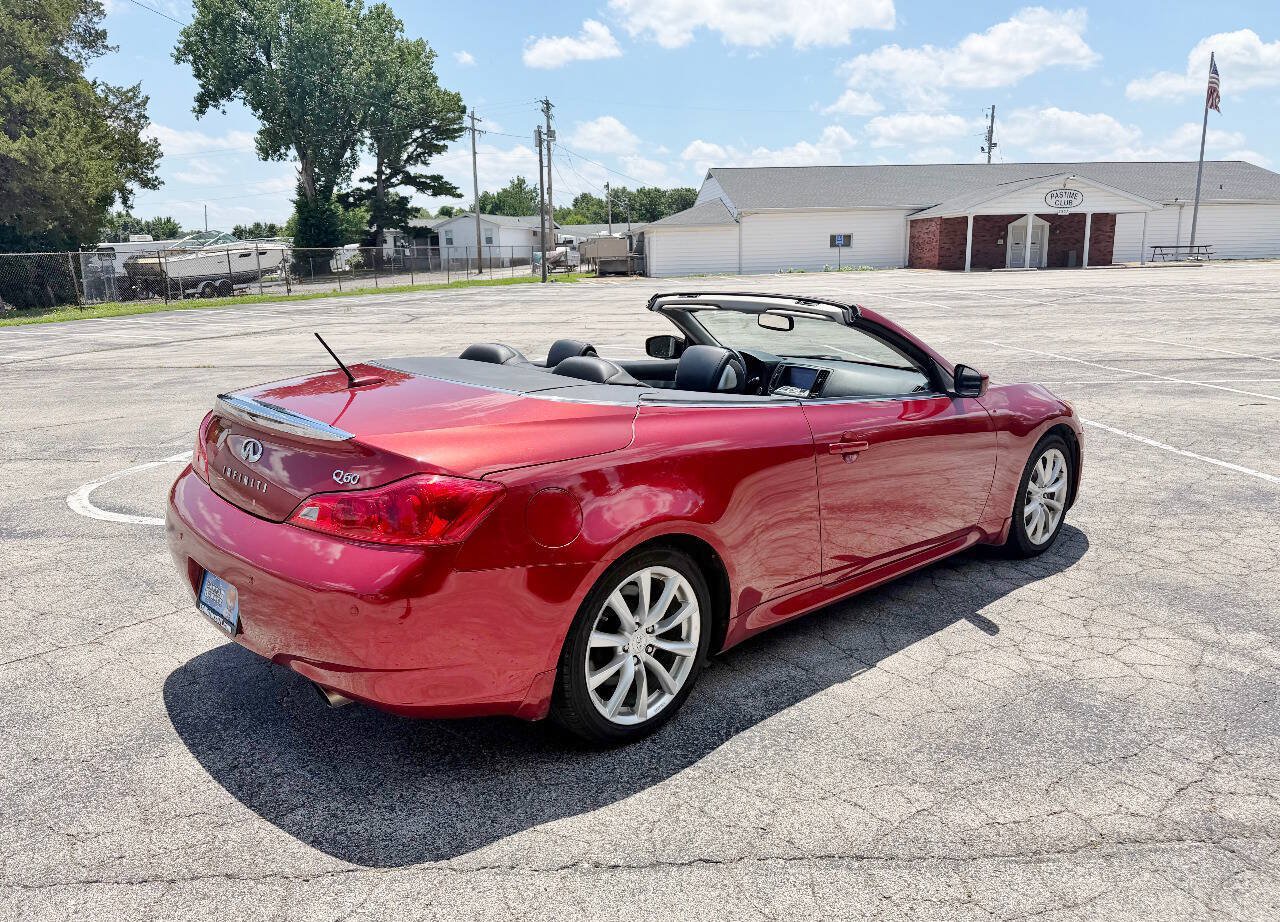 Used 2014 INFINITI Q60 Convertible w/ Premium Package RWD image 3