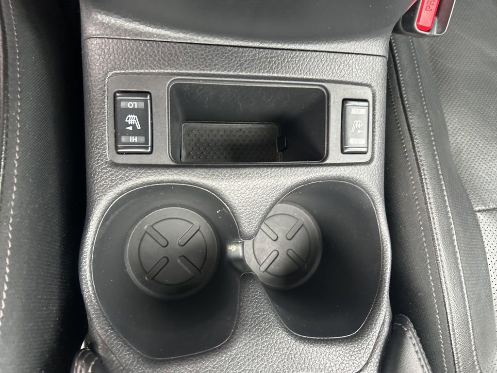Used 2018 Nissan Rogue SL w/ Premium Package image 17