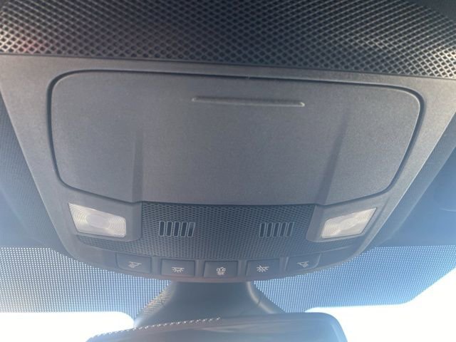 Used 2022 Ford Edge ST image 22