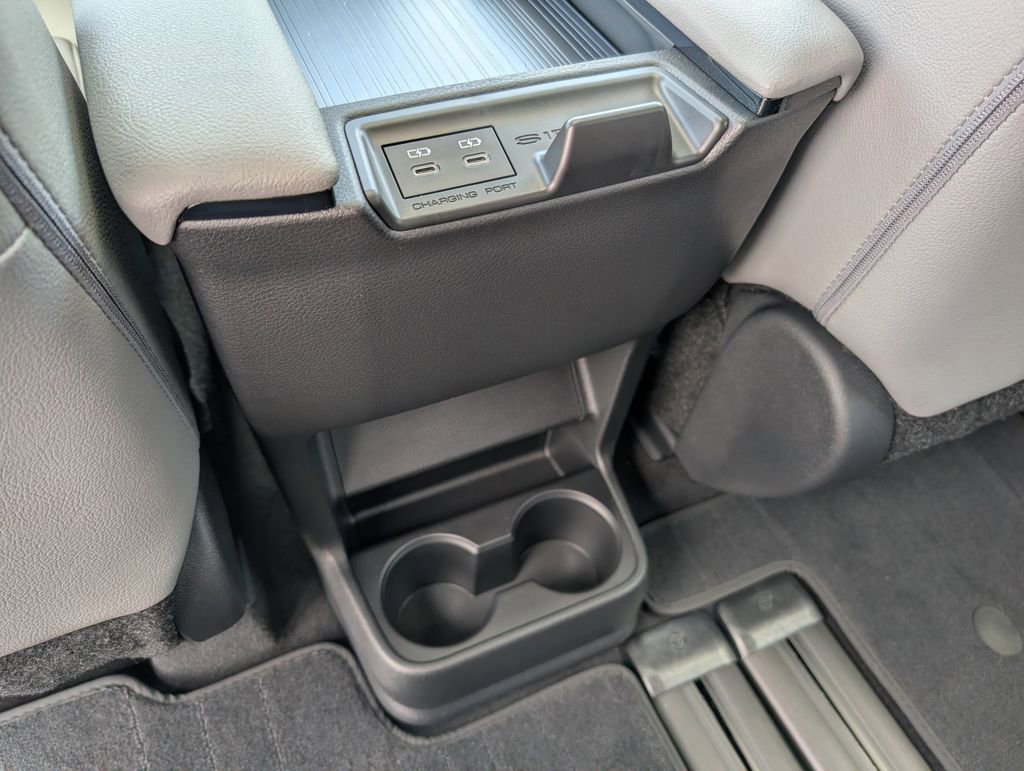 New 2026 Toyota Sienna XLE FWD image 27