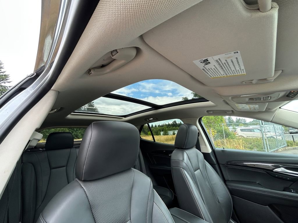 Used 2021 Buick Envision Essence w/ Sport Touring Package image 28