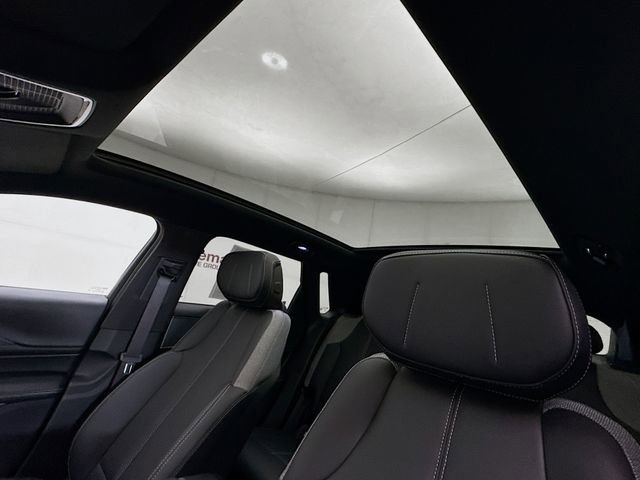 Used 2024 Cadillac Lyriq Tech image 22