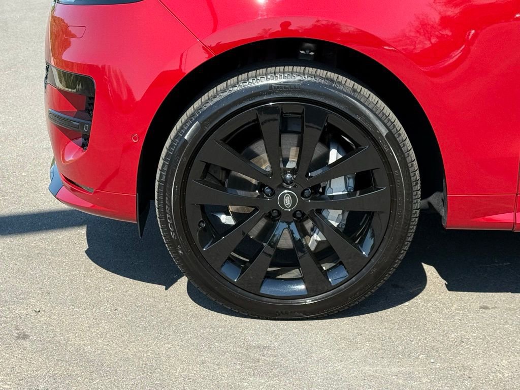 Certified 2025 Land Rover Range Rover Sport Dynamic SE image 10