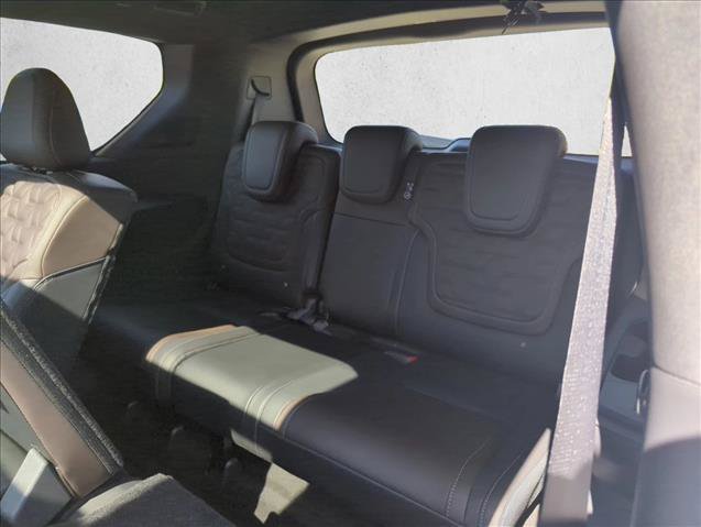 New 2026 Nissan Armada Platinum RWD image 19