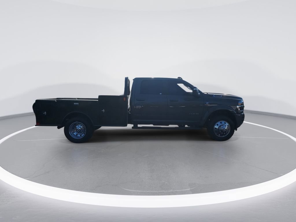 Used 2026 RAM 5500 Tradesman w/ Laramie Trim Package image 9