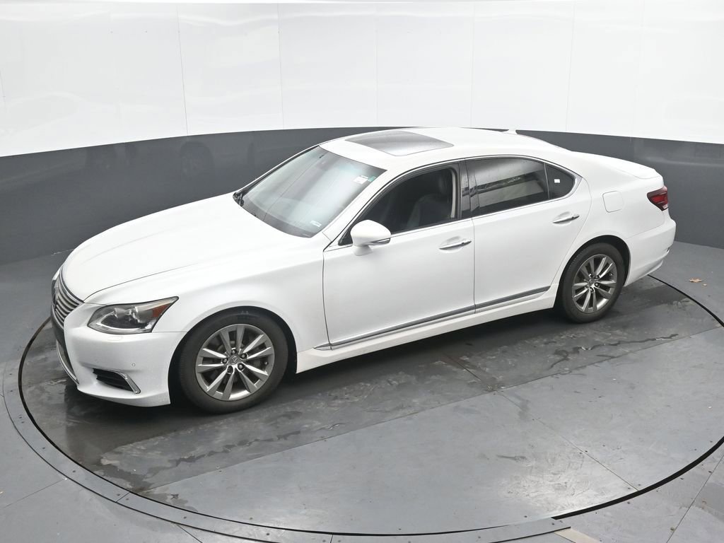 Used 2013 Lexus LS 460 AWD w/ Comfort Pkg image 23