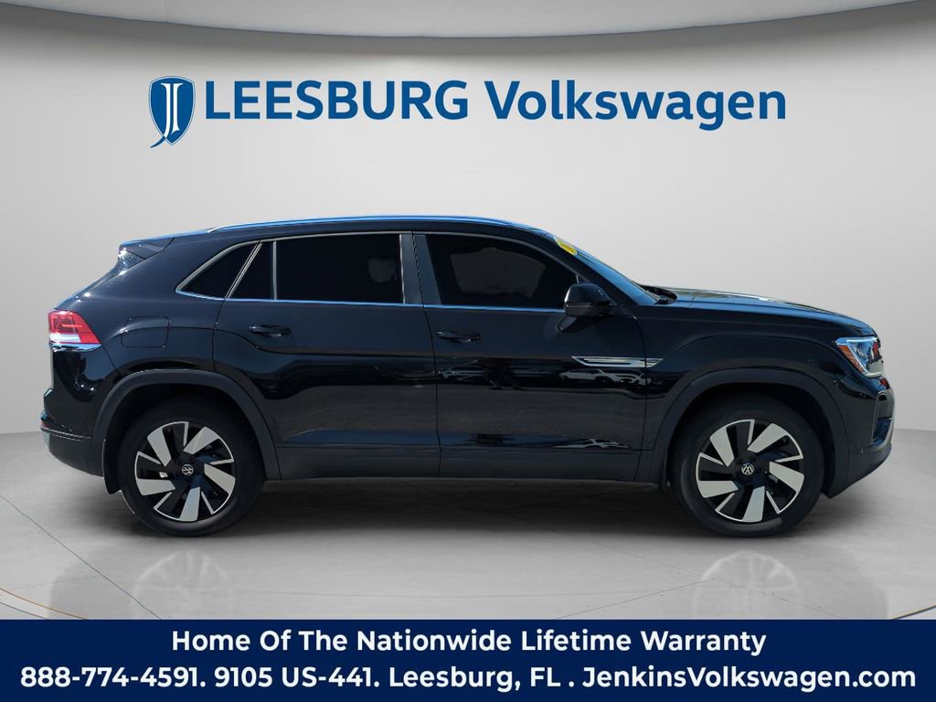 New 2025 Volkswagen Atlas Cross Sport SE image 3