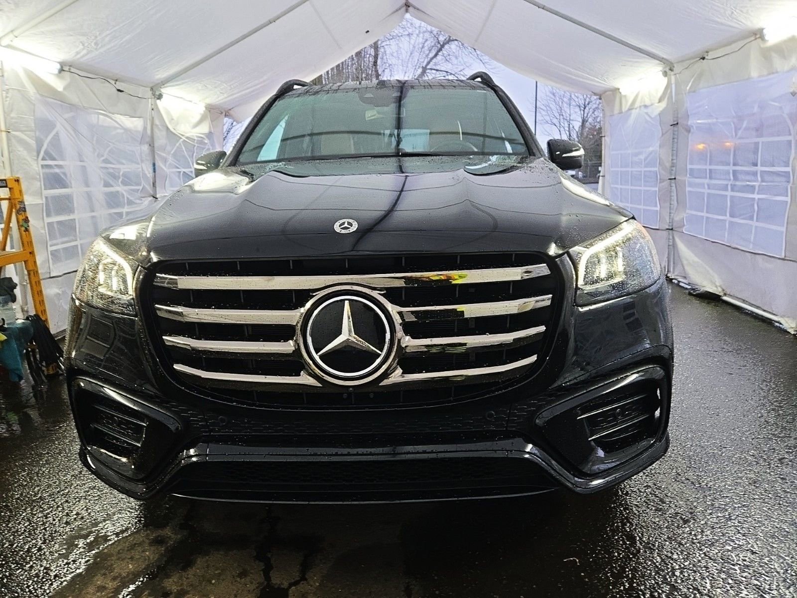 Used 2024 Mercedes-Benz GLS 450 4MATIC image 2
