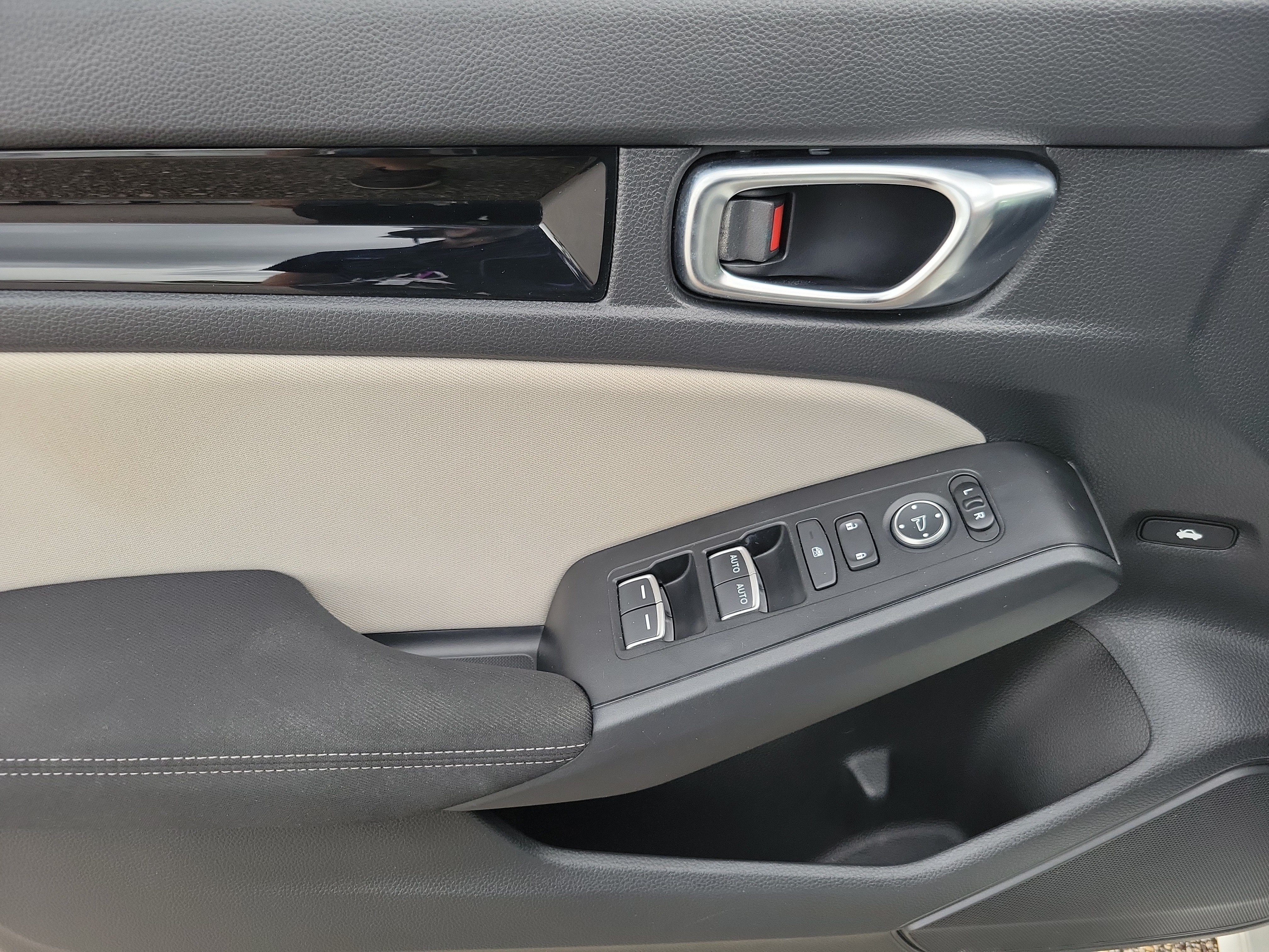 Used 2022 Honda Civic EX image 34