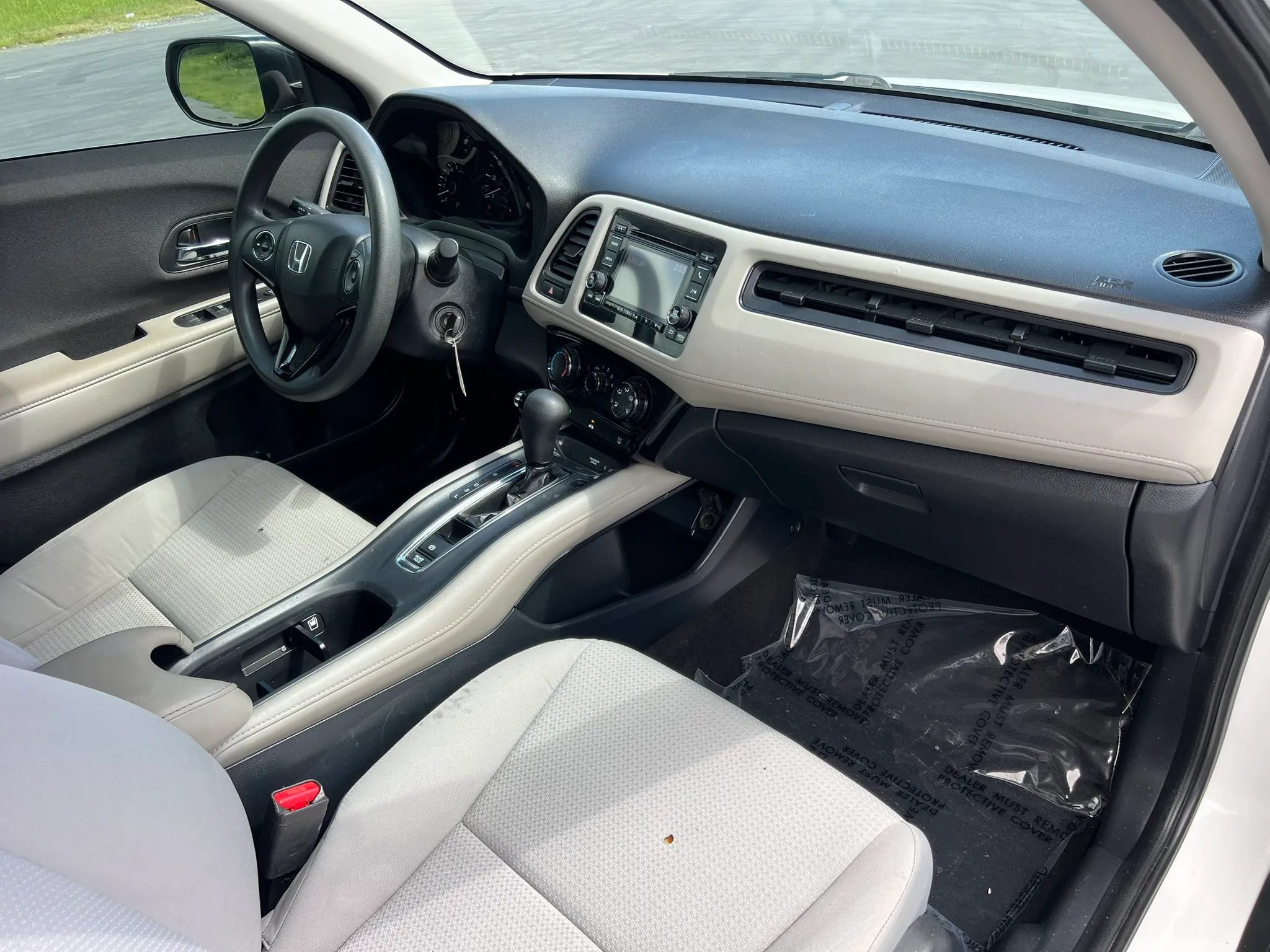 Used 2022 Honda HR-V LX image 17