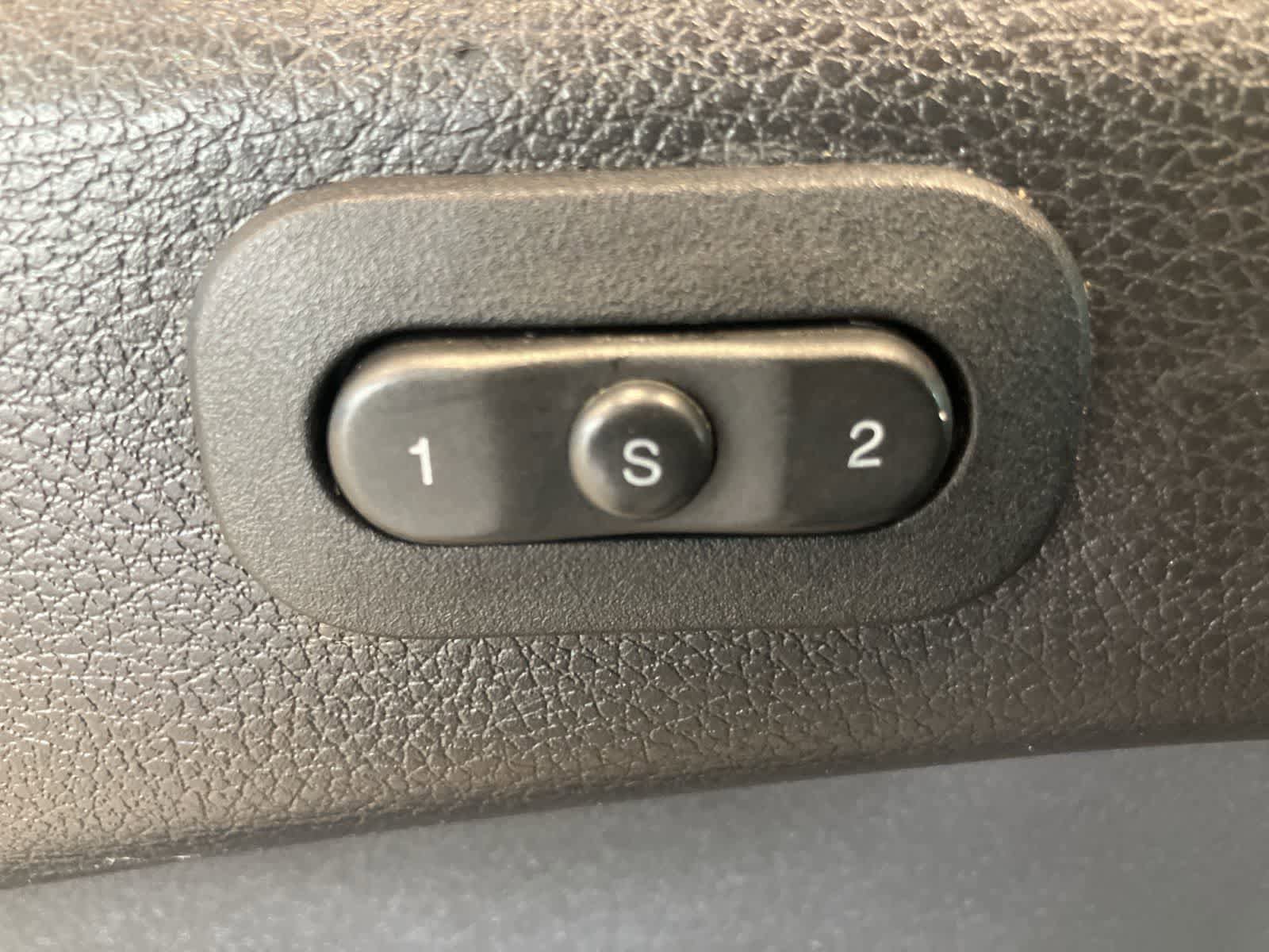 Used 2018 Jeep Grand Cherokee Limited w/ Luxury Group II AWD/4WD image 15