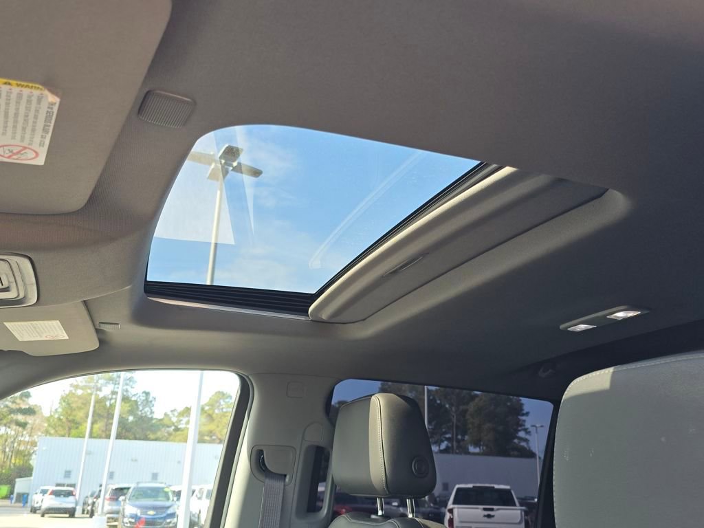 Used 2021 Chevrolet Silverado 3500 LTZ w/ LTZ Premium Package image 21