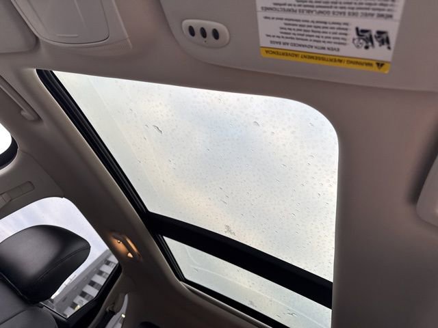 Used 2017 Ford Edge Titanium w/ Equipment Group 301A image 3