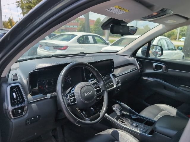 Used 2022 Kia Sorento S FWD image 8