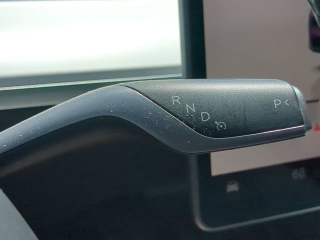 Used 2022 Tesla Model Y Performance AWD/4WD image 26