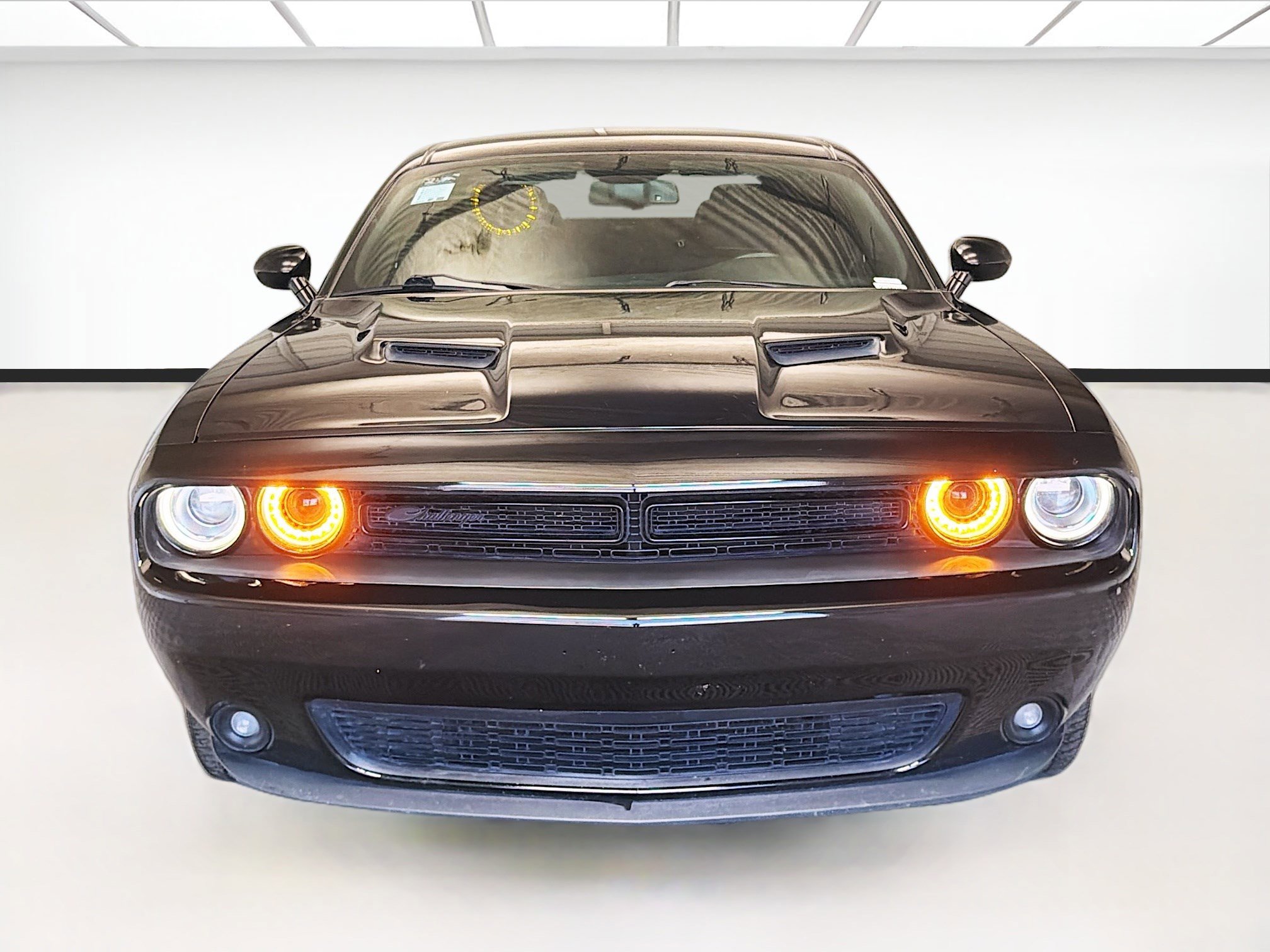 Used 2021 Dodge Challenger SXT w/ Blacktop Package RWD image 2