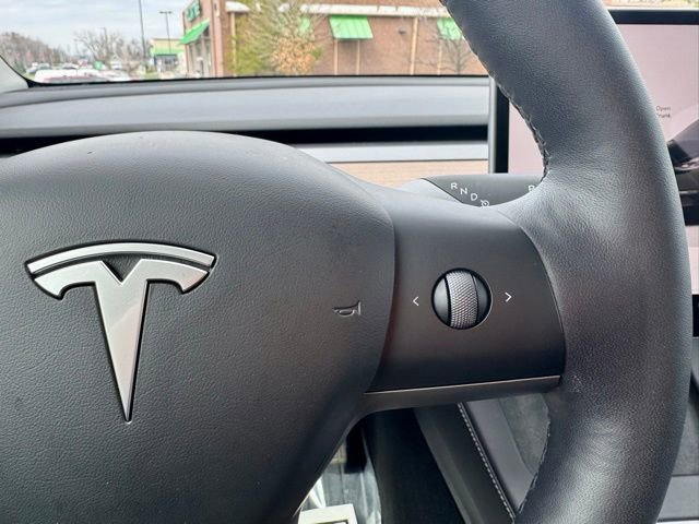 Used 2024 Tesla Model Y Long Range image 23