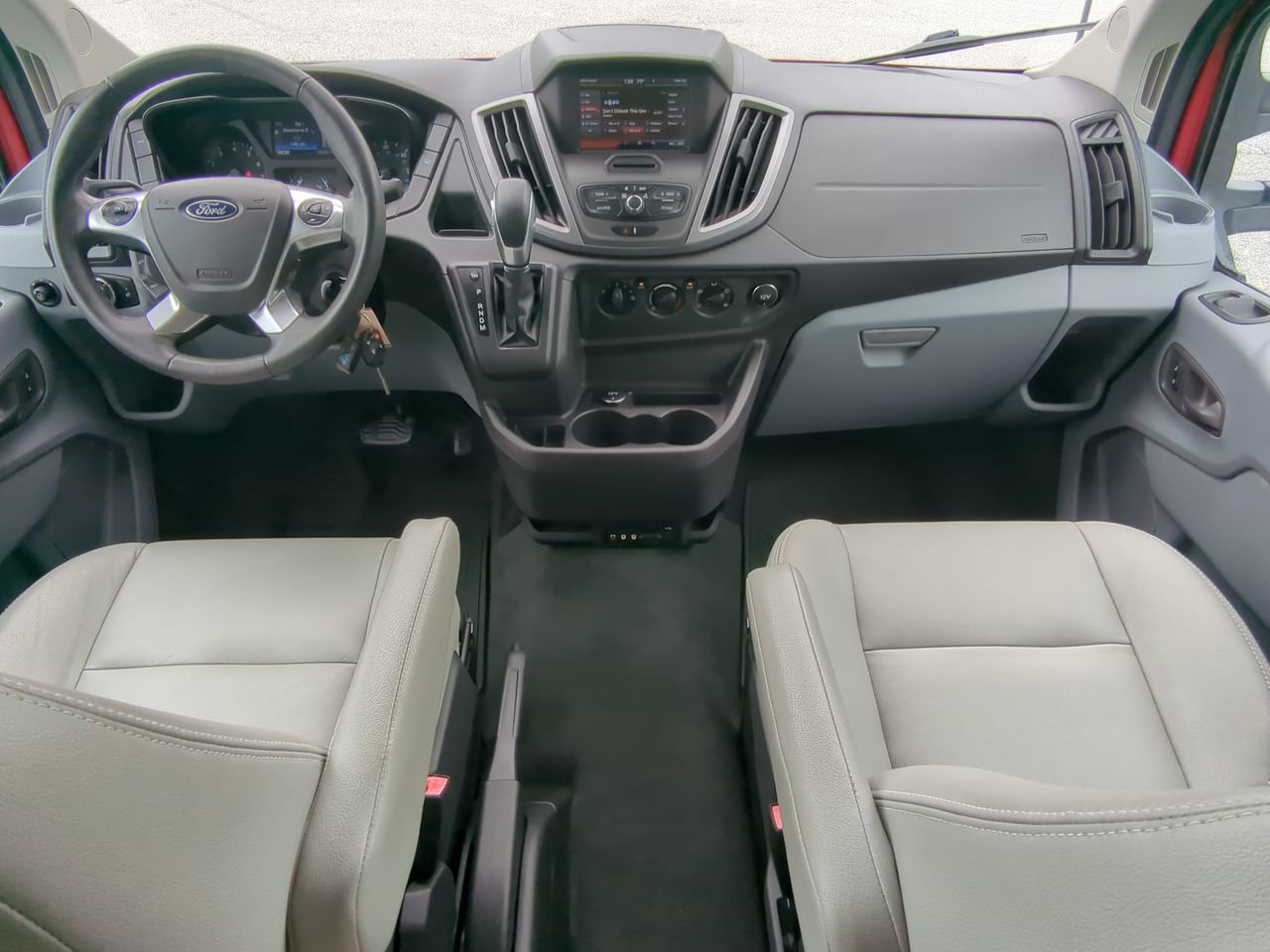 Used 2015 Ford Transit 350 XLT RWD image 13