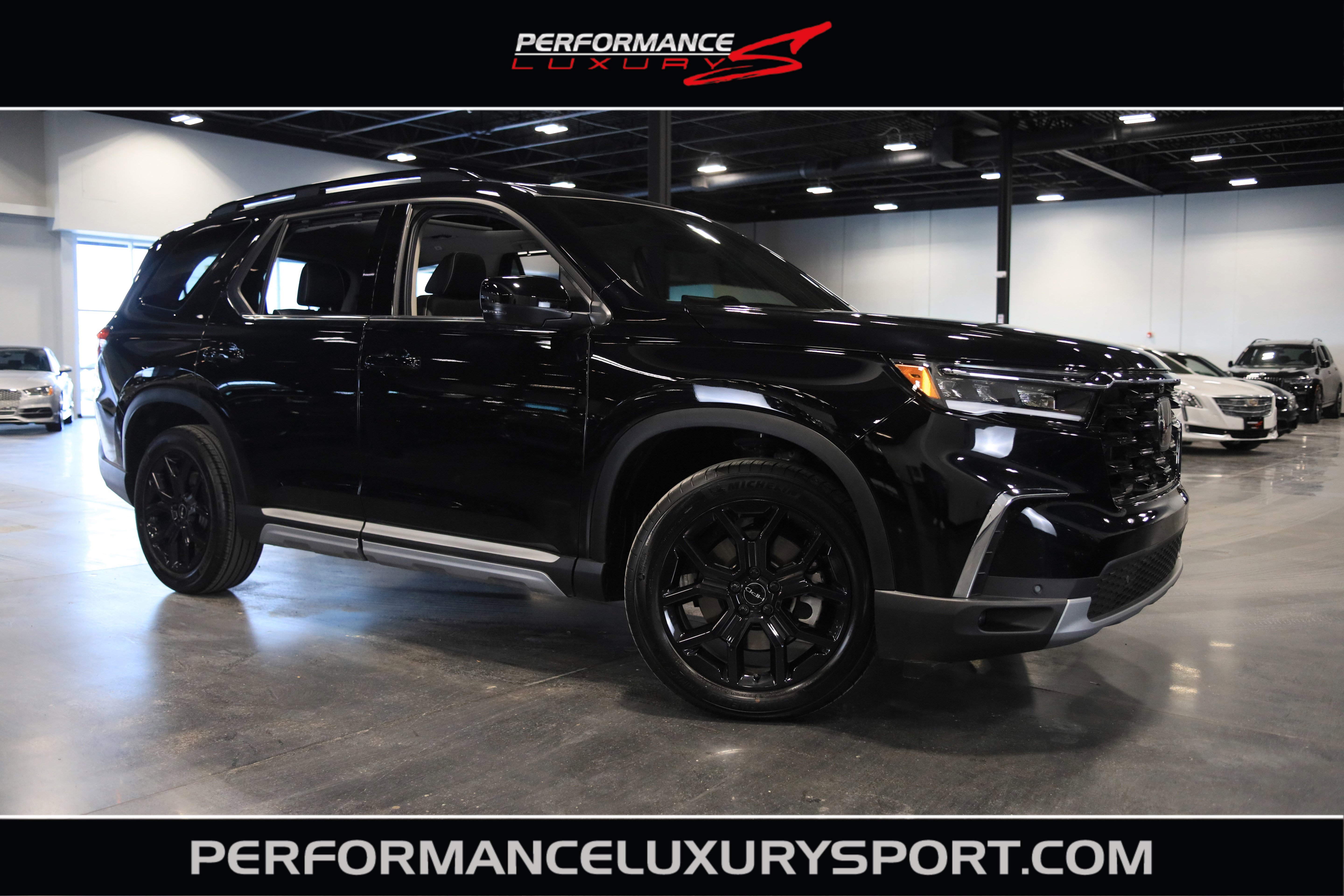 Used 2025 Honda Pilot Elite