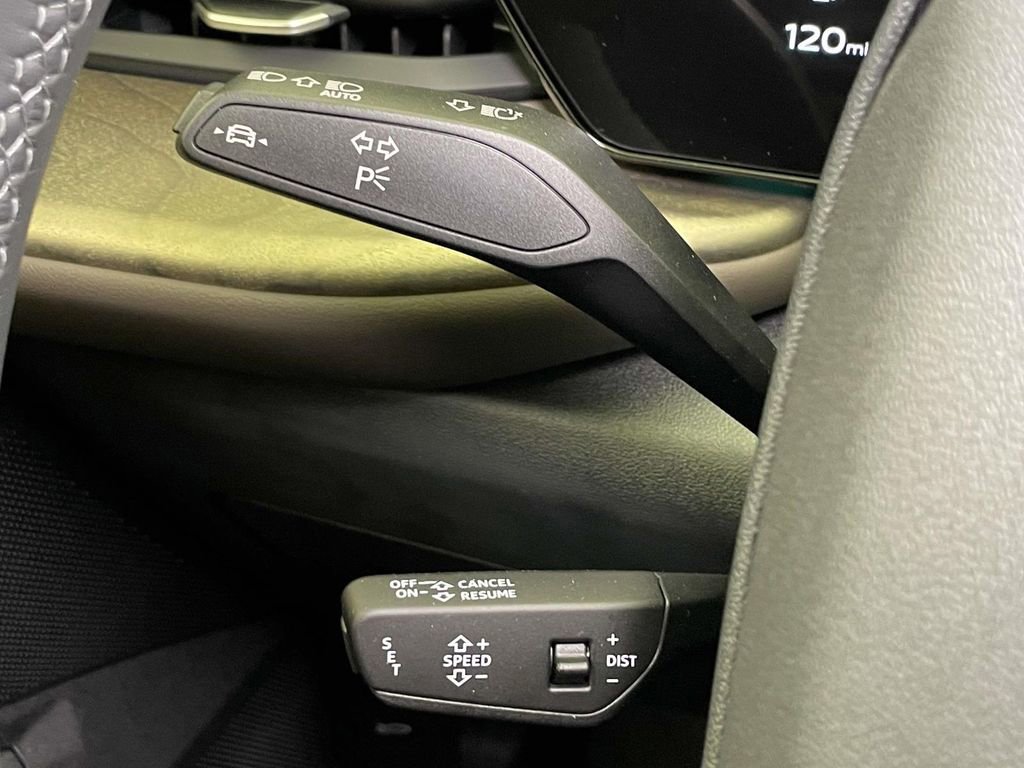 New 2025 Audi Q5 Premium Plus image 39