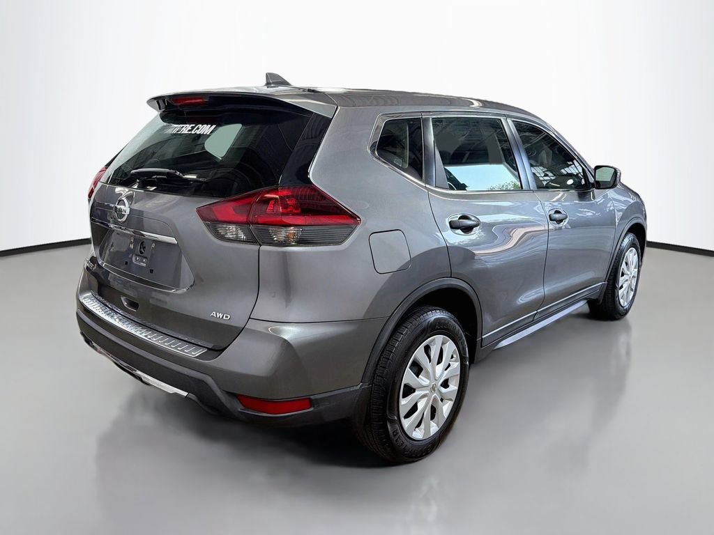 Used 2018 Nissan Rogue S AWD/4WD image 9