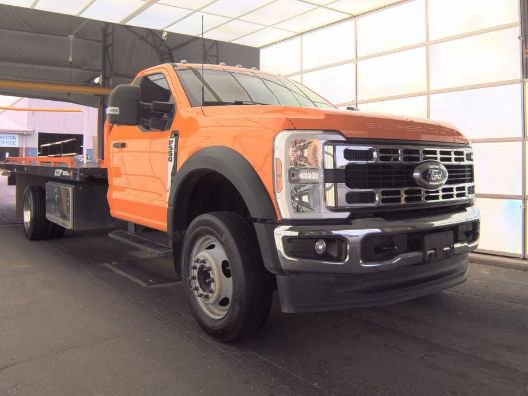 Used 2024 Ford F550 2WD Regular Cab Super Duty image 1