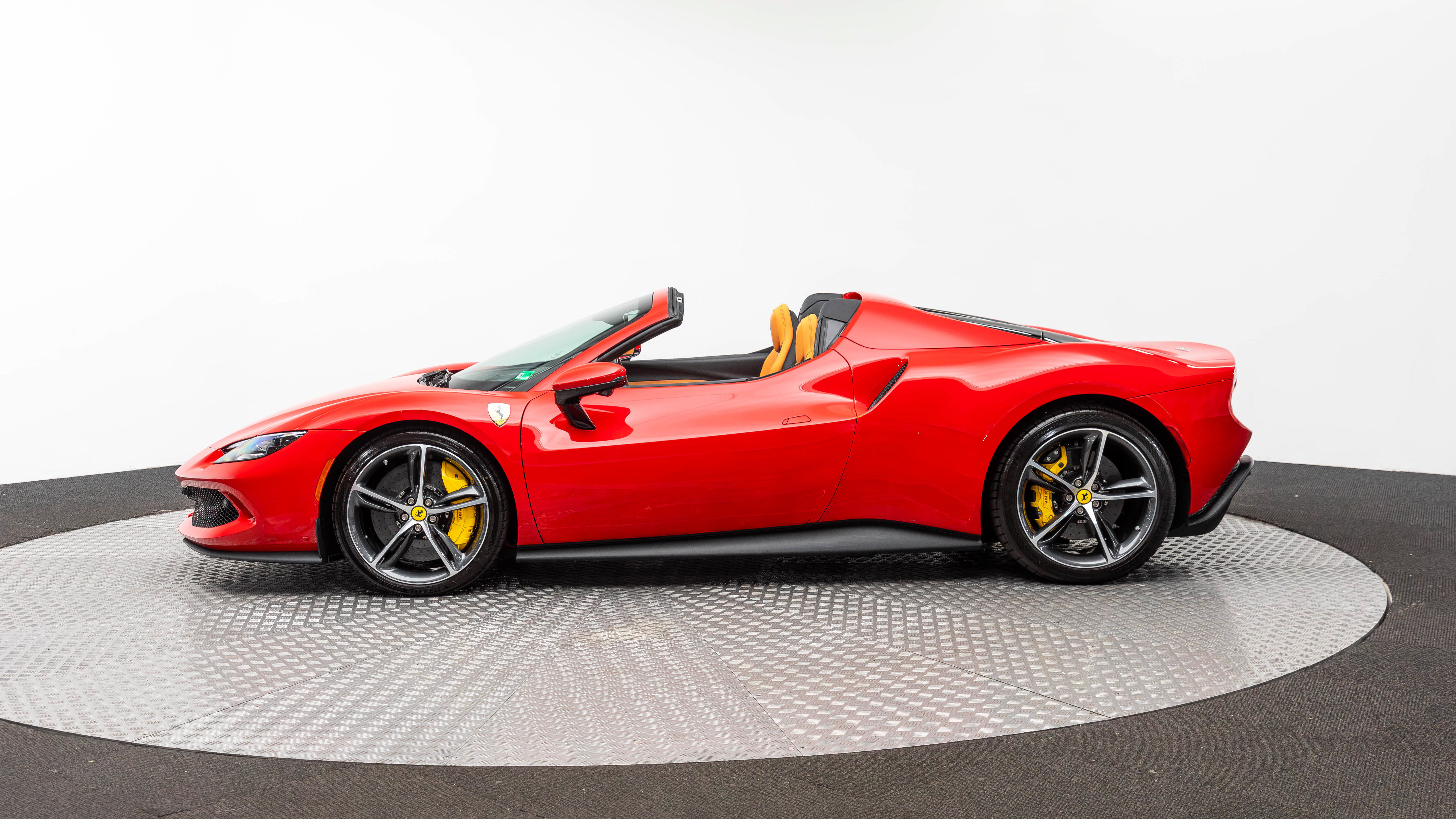 Certified 2025 Ferrari 296 GTS RWD image 2