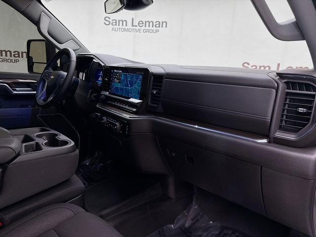 Used 2025 Chevrolet Silverado 2500 LT image 30