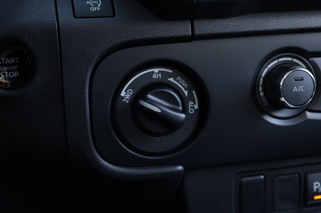 New 2026 Nissan Frontier S image 14