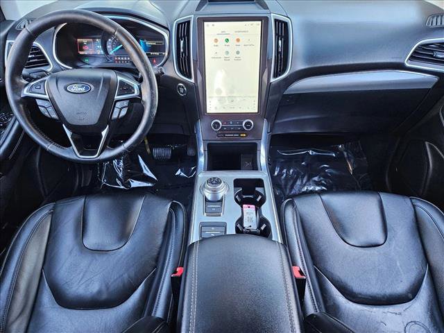 Used 2021 Ford Edge Titanium AWD/4WD image 16