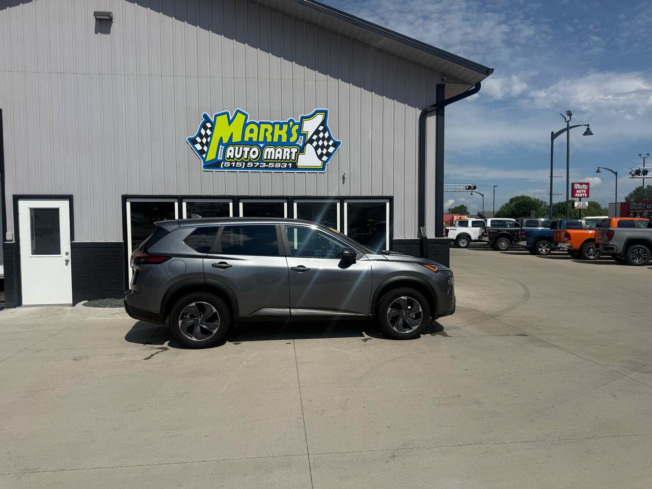 Used 2025 Nissan Rogue SV FWD image 7