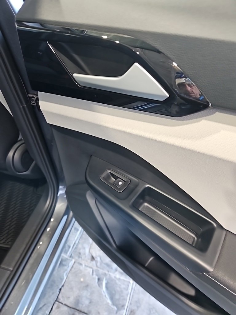 New 2026 Volkswagen Taos S image 16