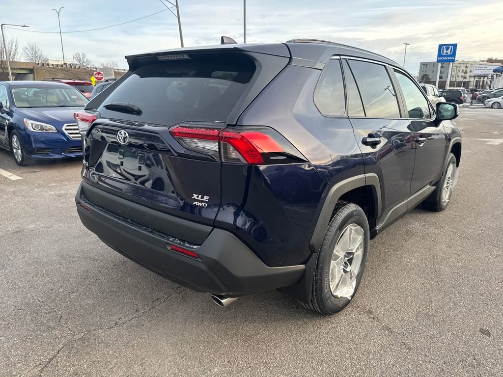 New 2025 Toyota RAV4 XLE image 7
