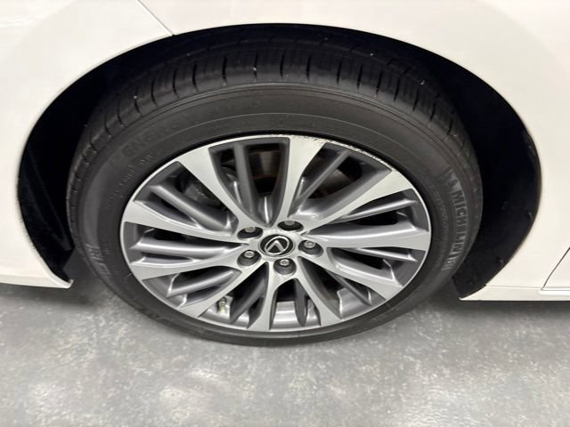 Used 2021 Lexus ES 250 w/ Premium Package AWD/4WD image 29