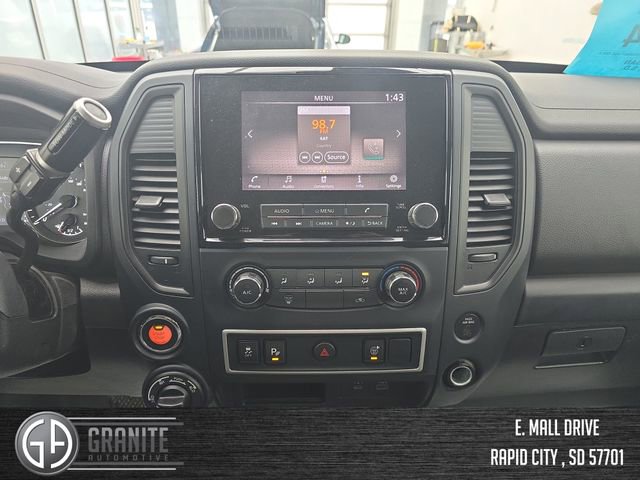 Used 2023 Nissan Titan S image 17