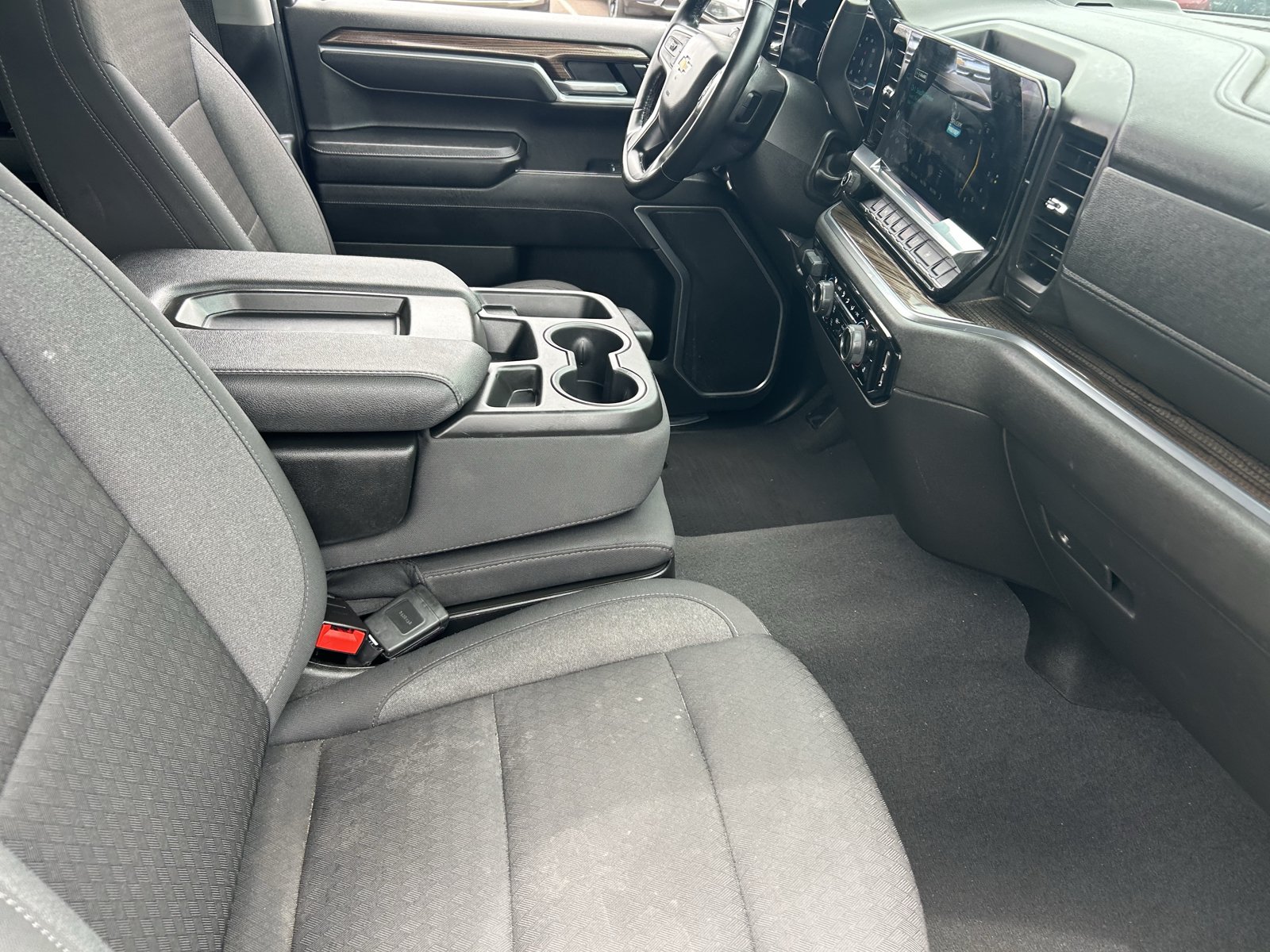 Certified 2025 Chevrolet Silverado 1500 LT RWD image 11