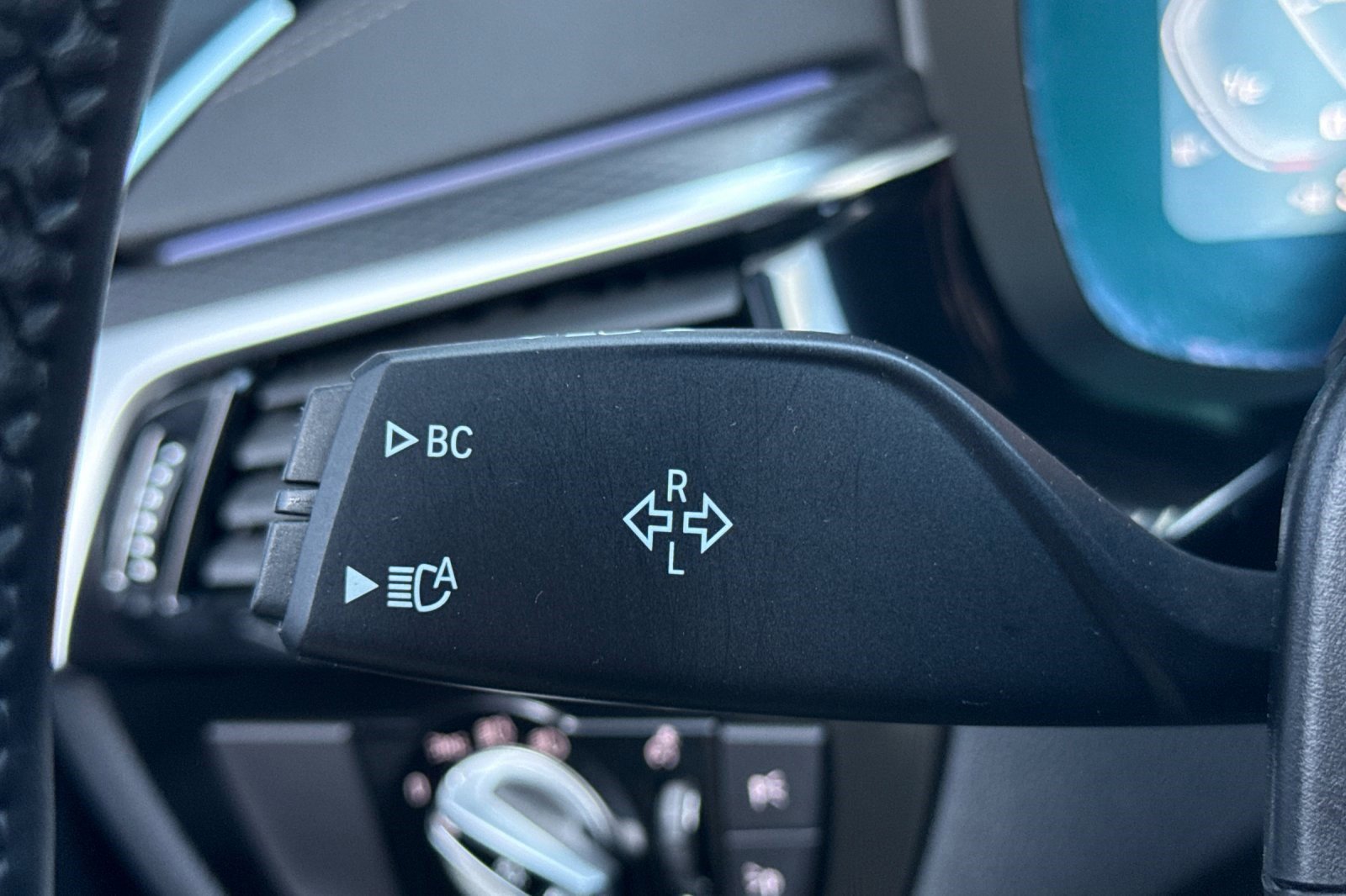 Certified 2023 BMW M550i xDrive image 31