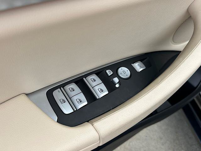Used 2023 BMW X3 xDrive30i w/ M Sport Package AWD/4WD image 18