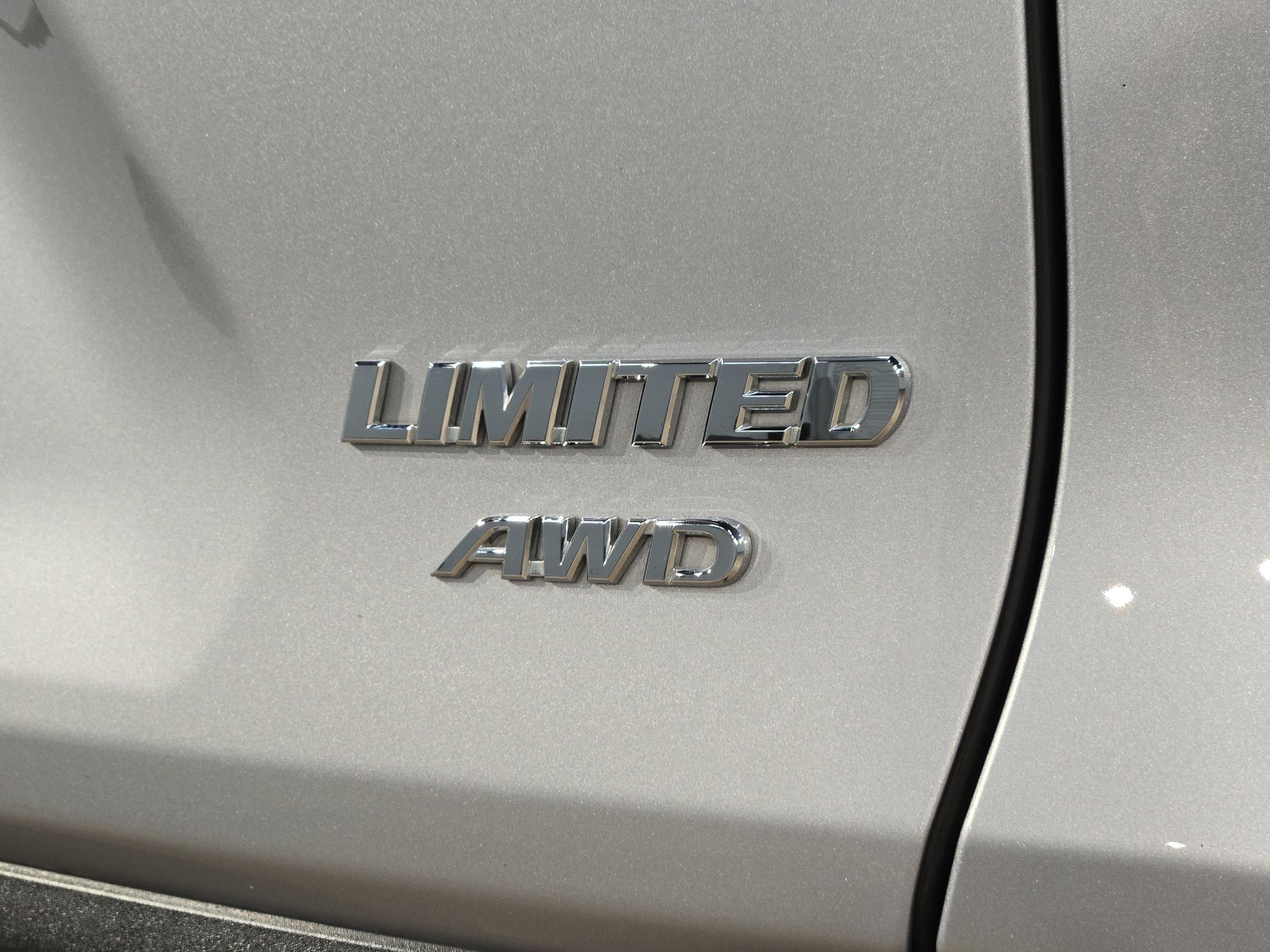 Used 2021 Toyota RAV4 Limited AWD/4WD image 38