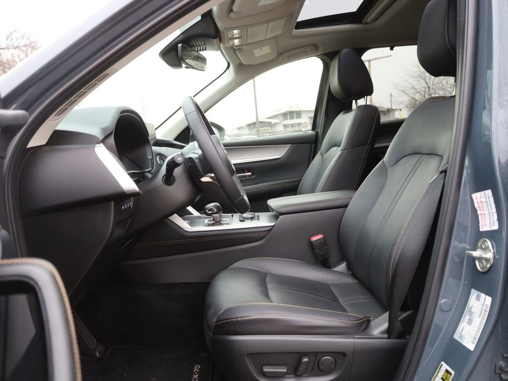 Used 2025 MAZDA CX-70 3.3 Turbo w/ Preferred Package image 34