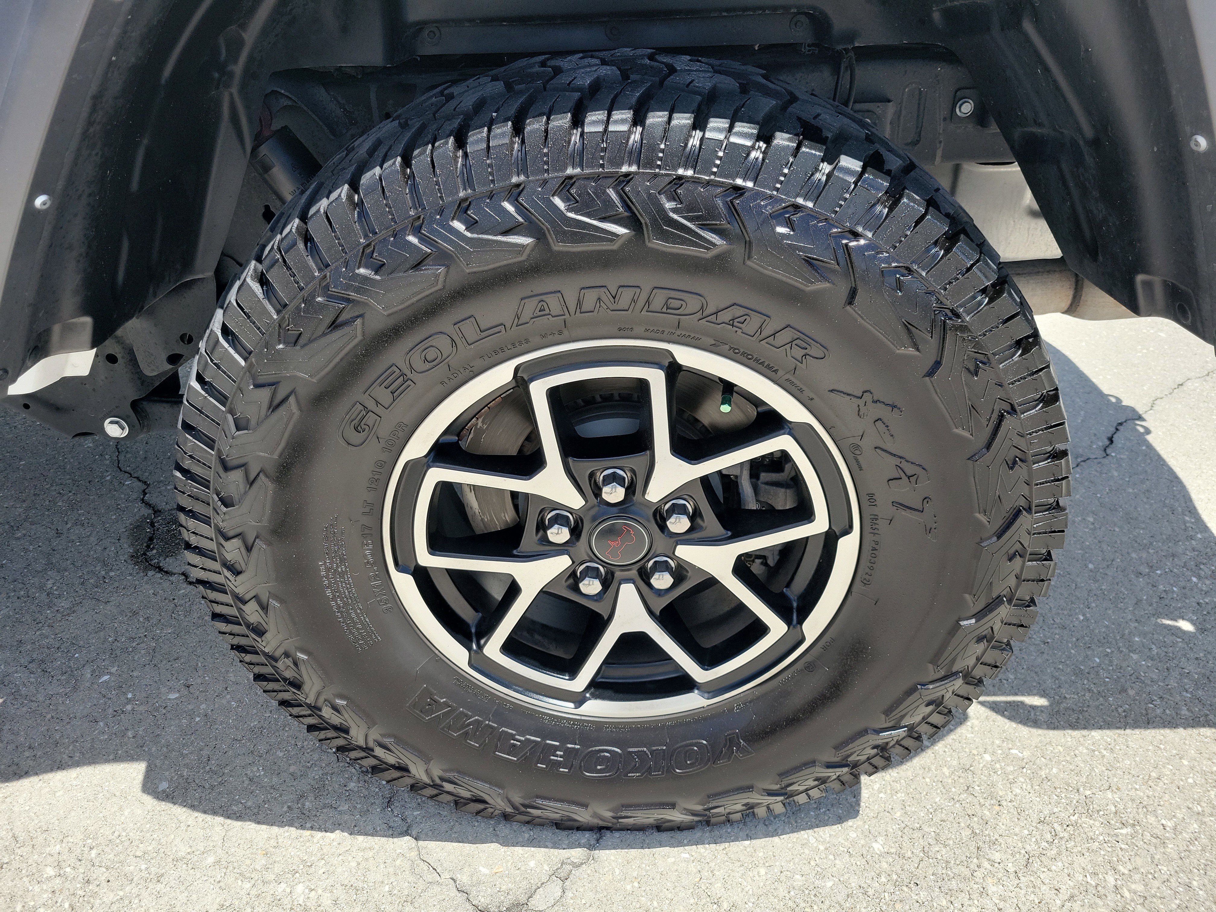 Used 2024 Jeep Gladiator Rubicon w/ Technology Group AWD/4WD image 32