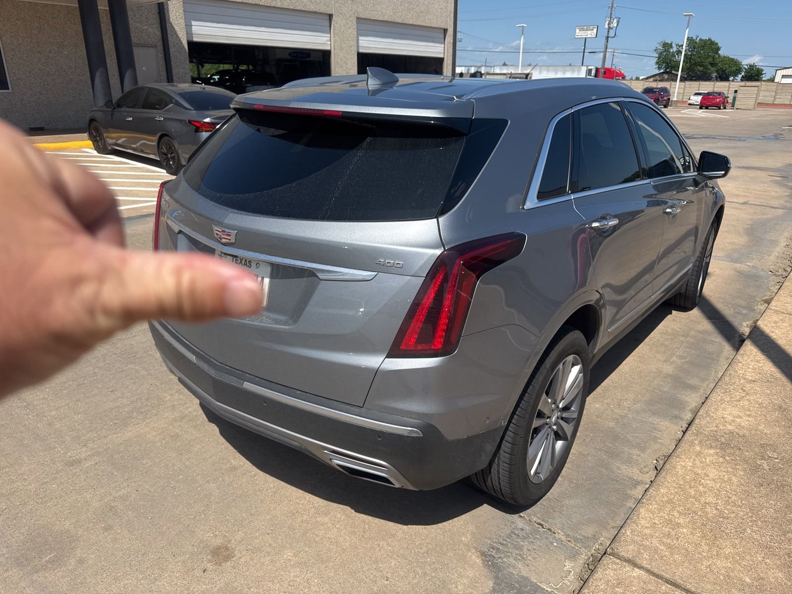 Used 2025 Cadillac XT5 Premium Luxury w/ Technology Package FWD image 5