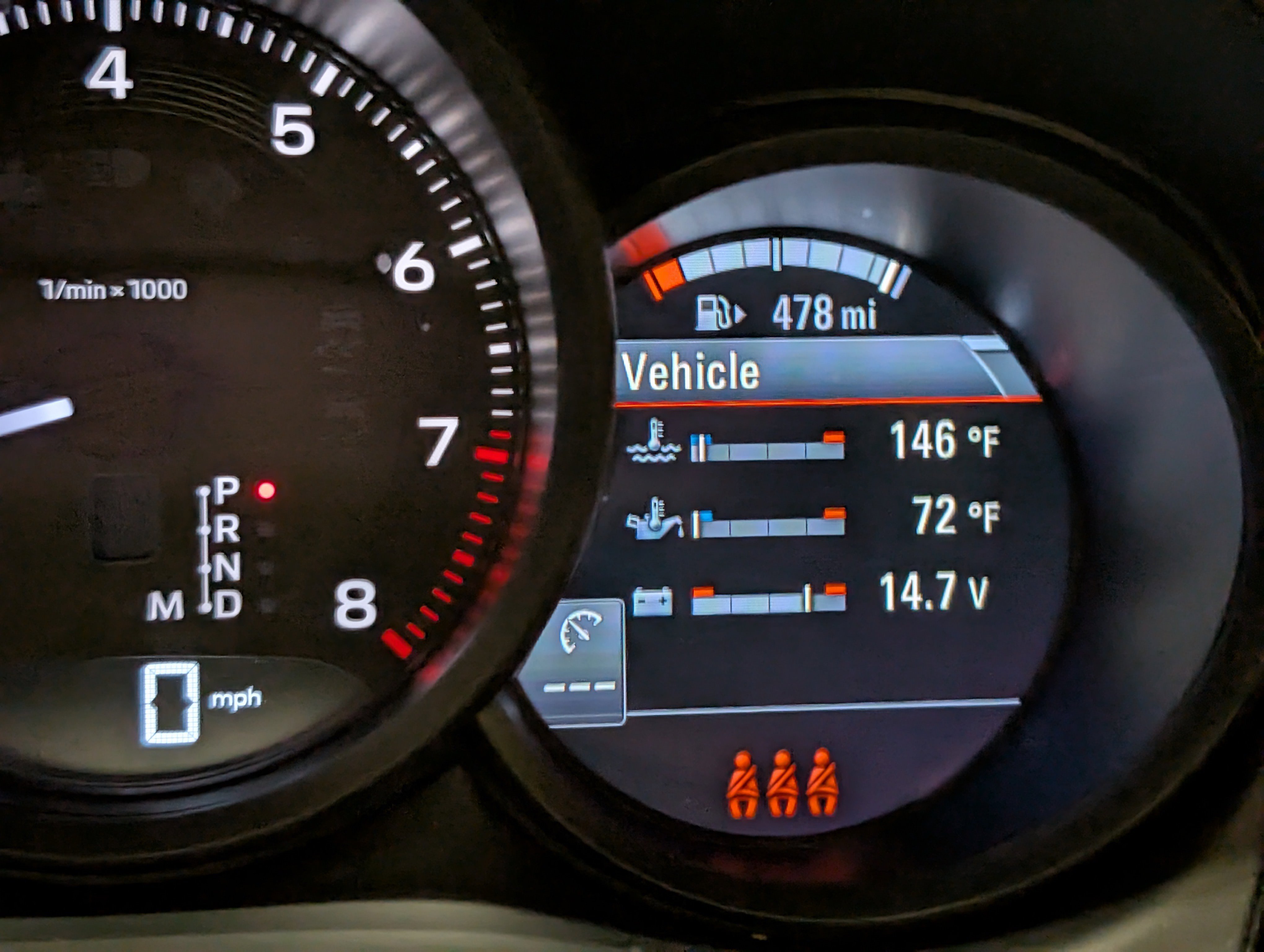 Certified 2025 Porsche Macan image 30